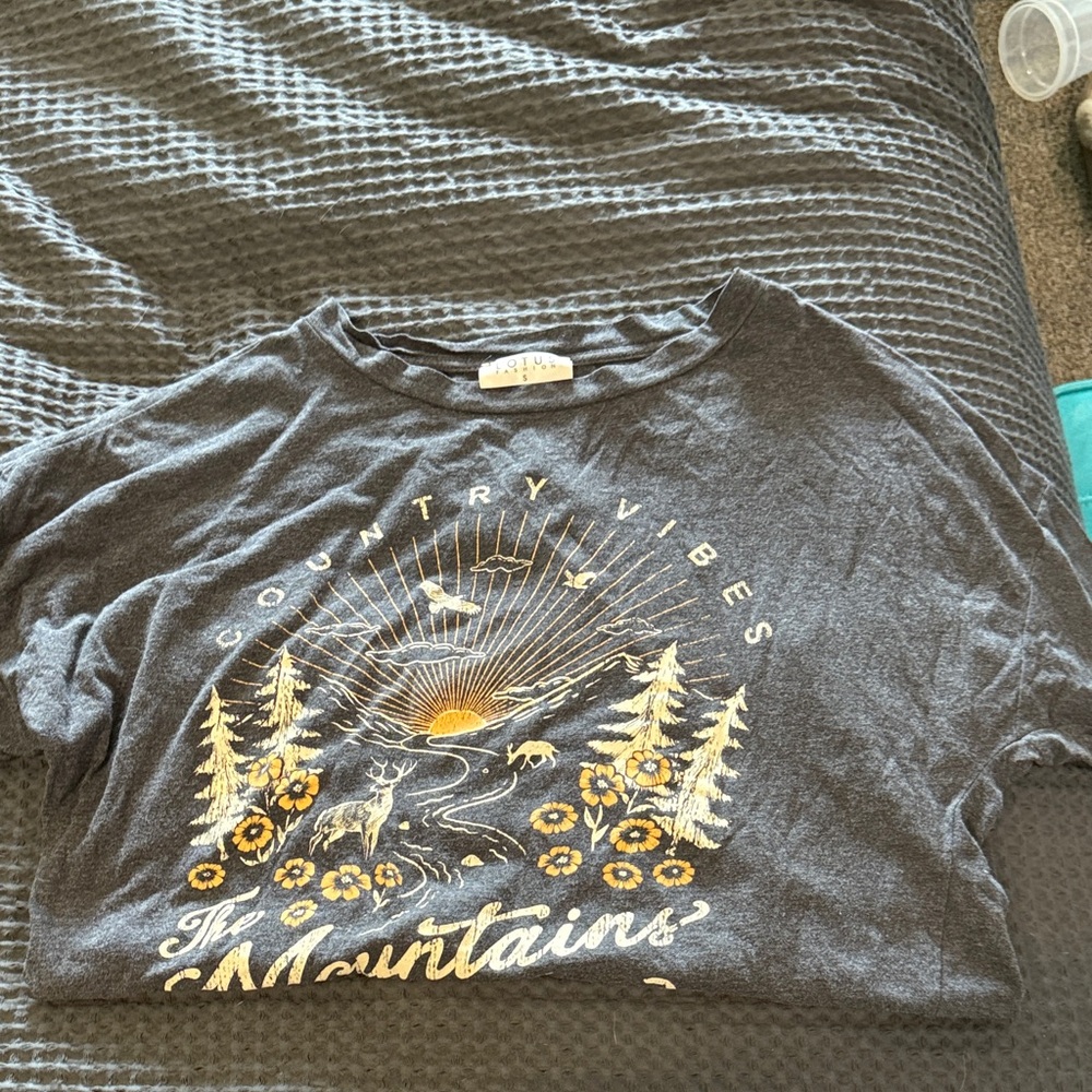 Country Vibes Graphic Women's T-Shirt - Charcoal